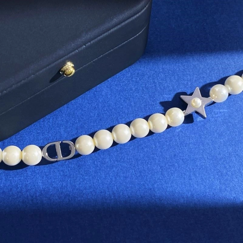 HighPerformance Christian Dior Necklaces 233386