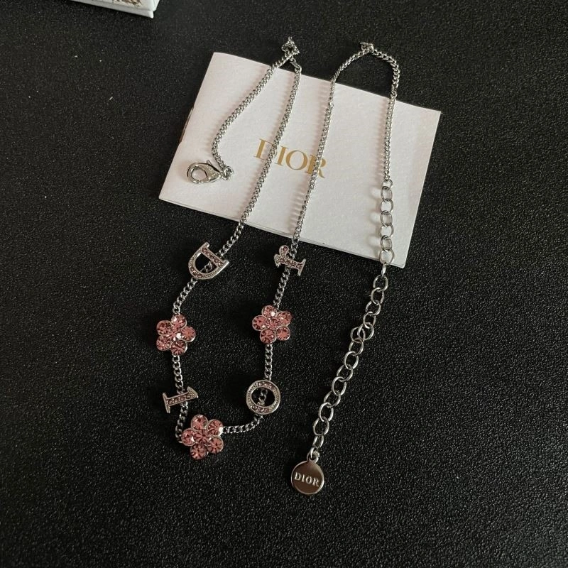 Soft Christian Dior Necklaces 233375