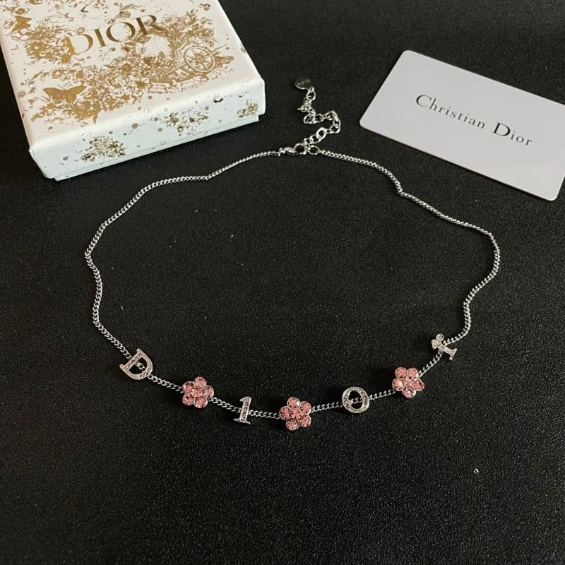 Soft Christian Dior Necklaces 233375