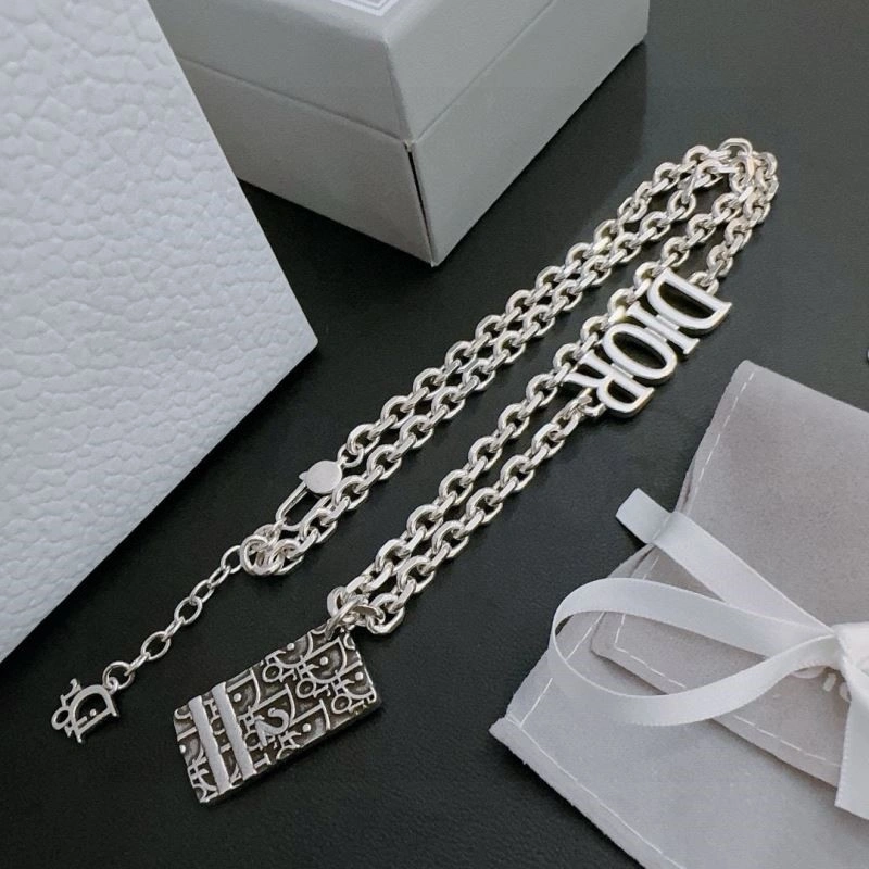TechFriendly Christian Dior Necklaces 233370