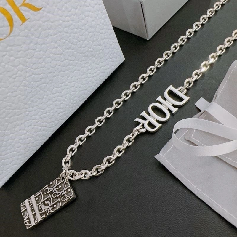TechFriendly Christian Dior Necklaces 233370