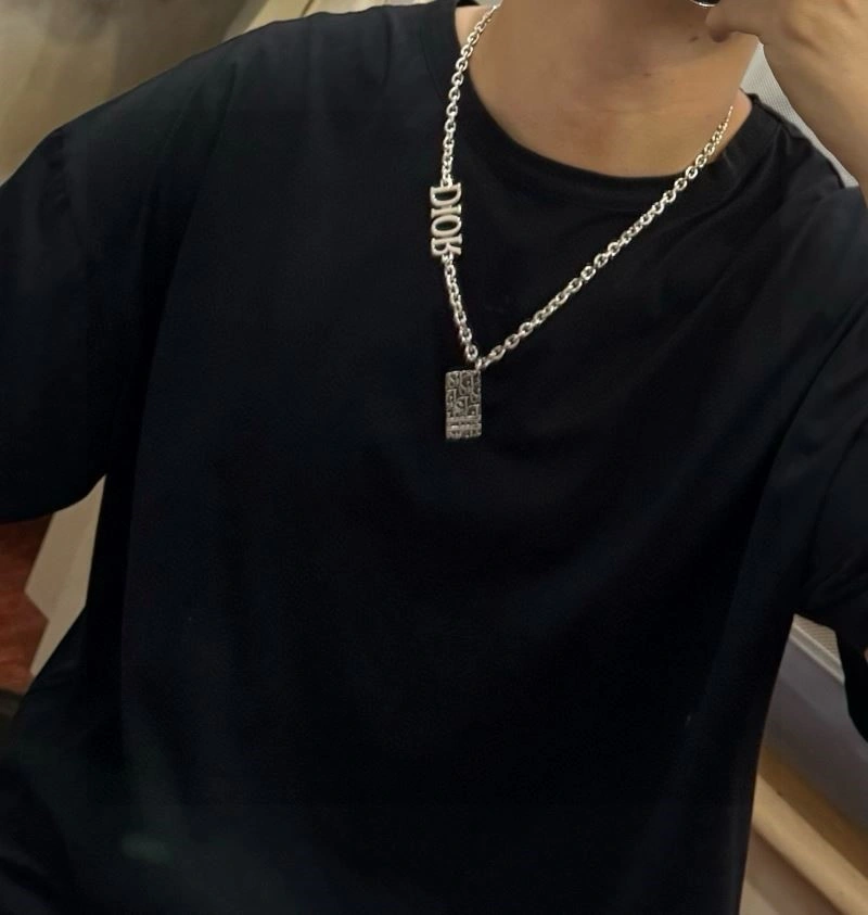 TechFriendly Christian Dior Necklaces 233370