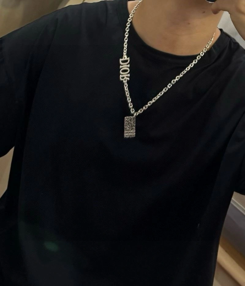 TechFriendly Christian Dior Necklaces 233370