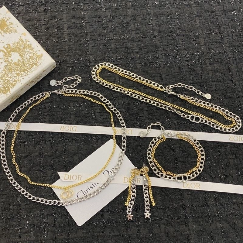 Christian Dior Necklaces Elegant 233357
