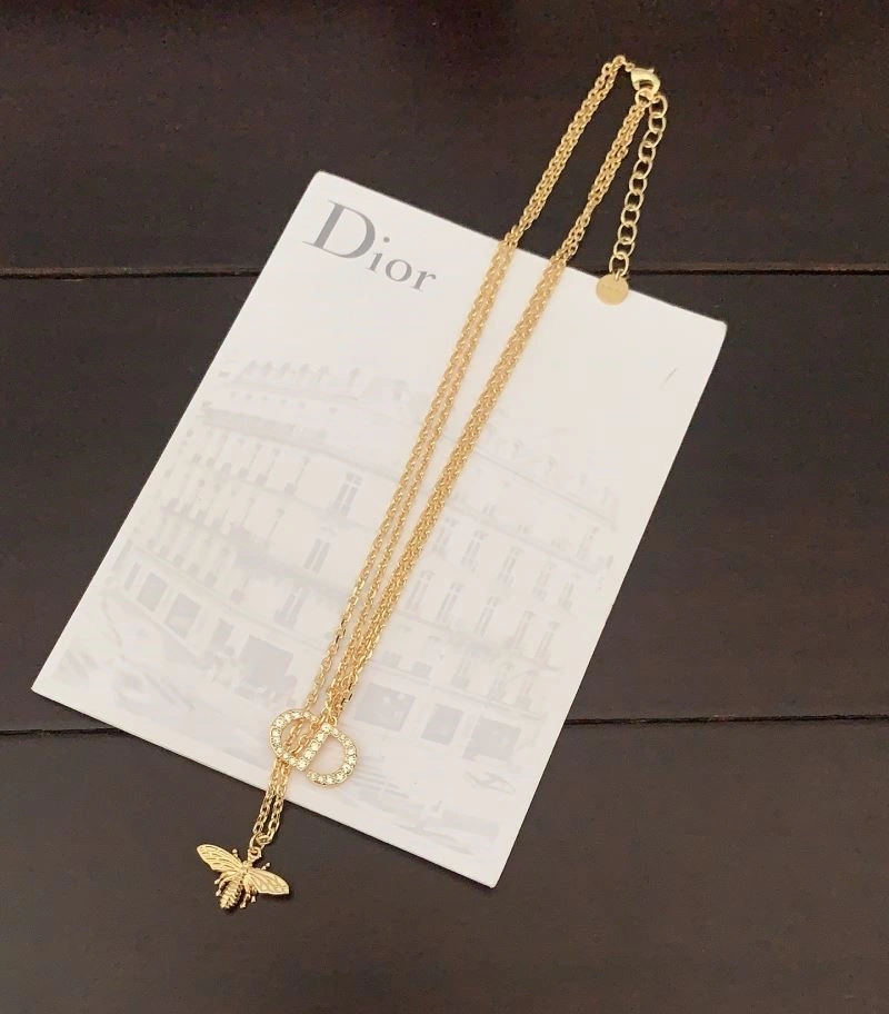 Resilient Christian Dior Necklaces 233356