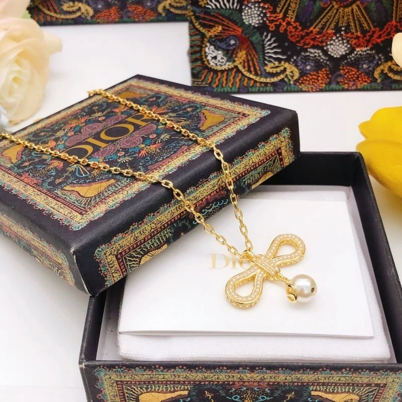 Thermal Christian Dior Necklaces 233352