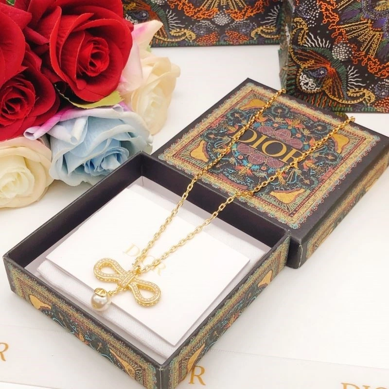 Thermal Christian Dior Necklaces 233352