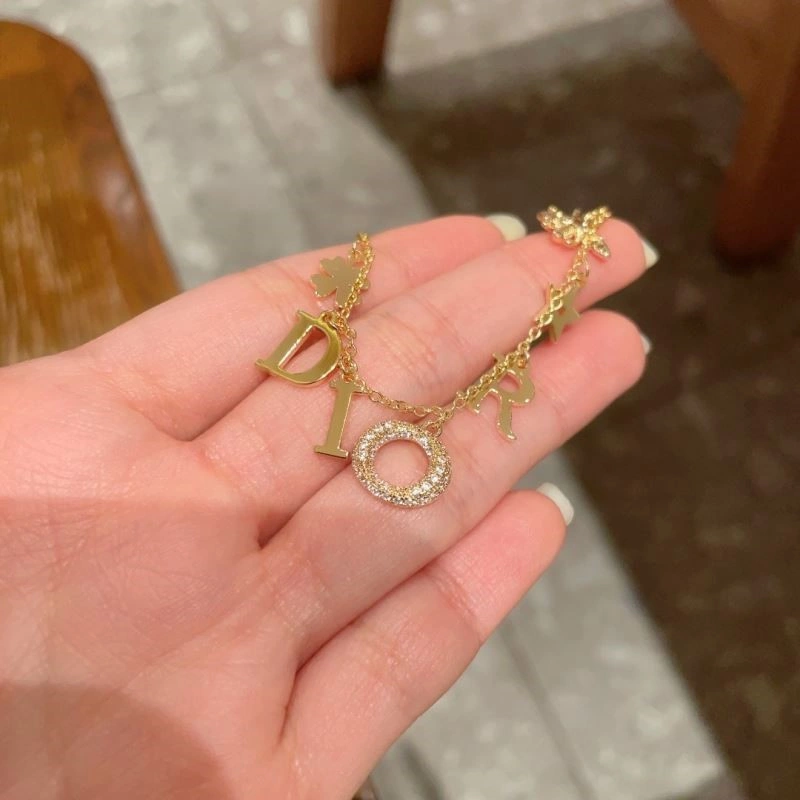 Fashionable Christian Dior Necklaces 233360