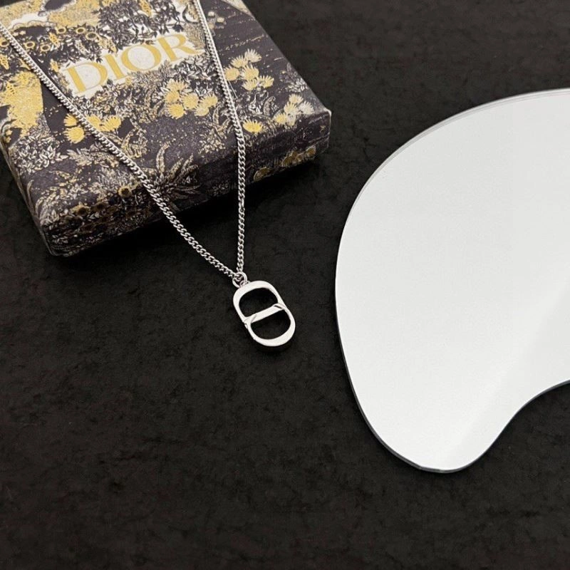 Christian Dior Necklaces Effortless 233334