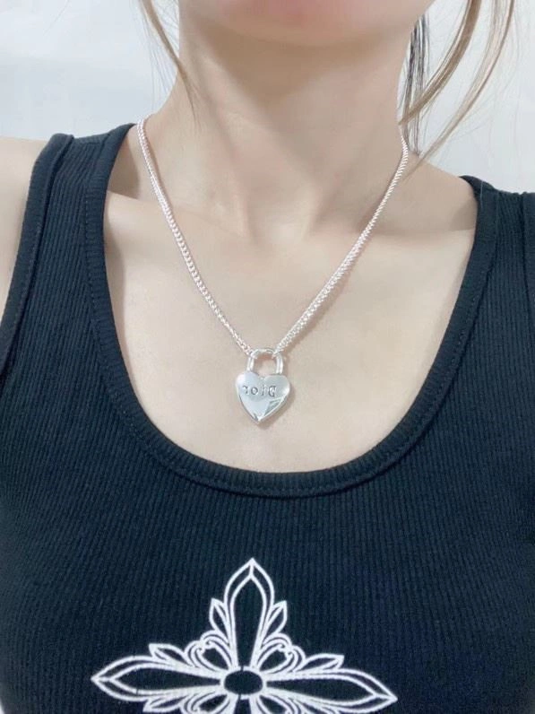 Durable Christian Dior Necklaces 233347