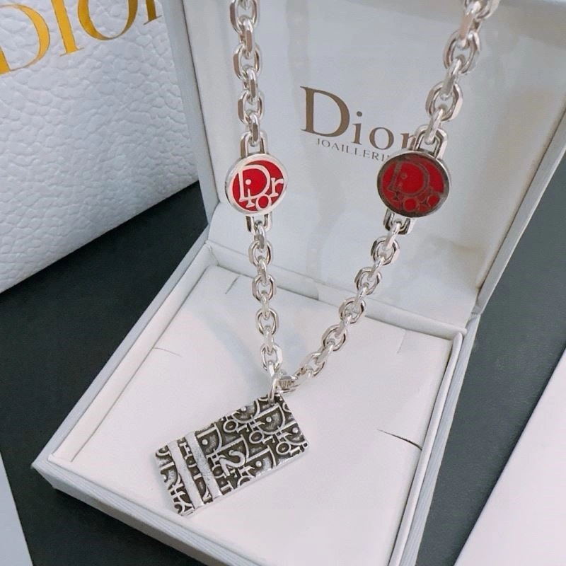 Christian Dior Necklaces FashionForward 233322