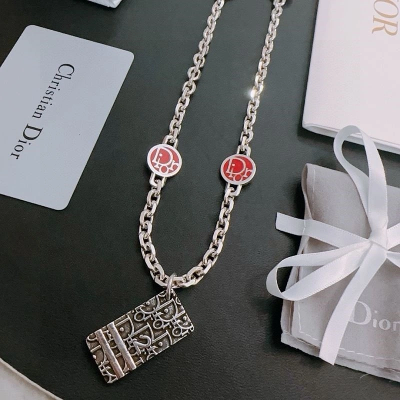 Christian Dior Necklaces FashionForward 233322