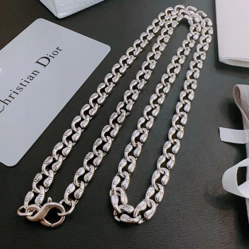 Attractive Christian Dior Necklaces 233325