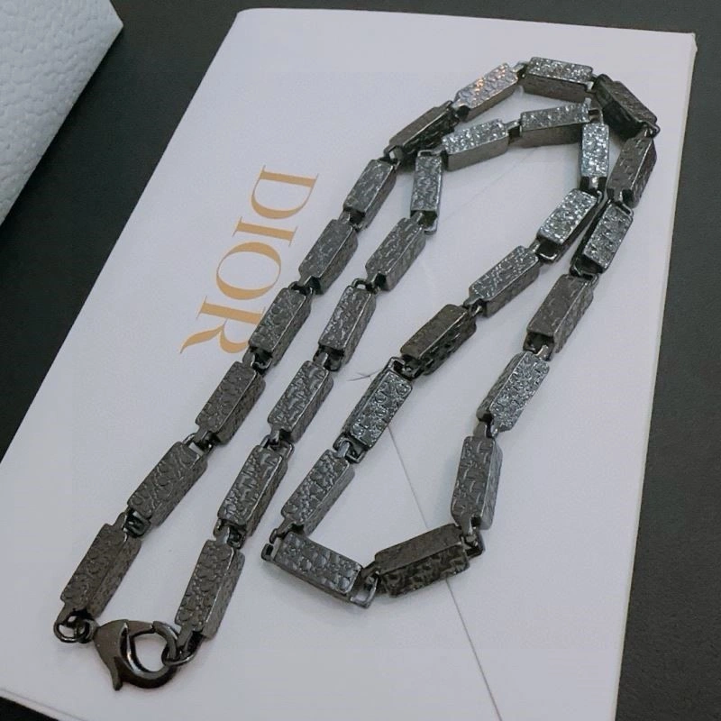 Seasonal Christian Dior Necklaces 233362