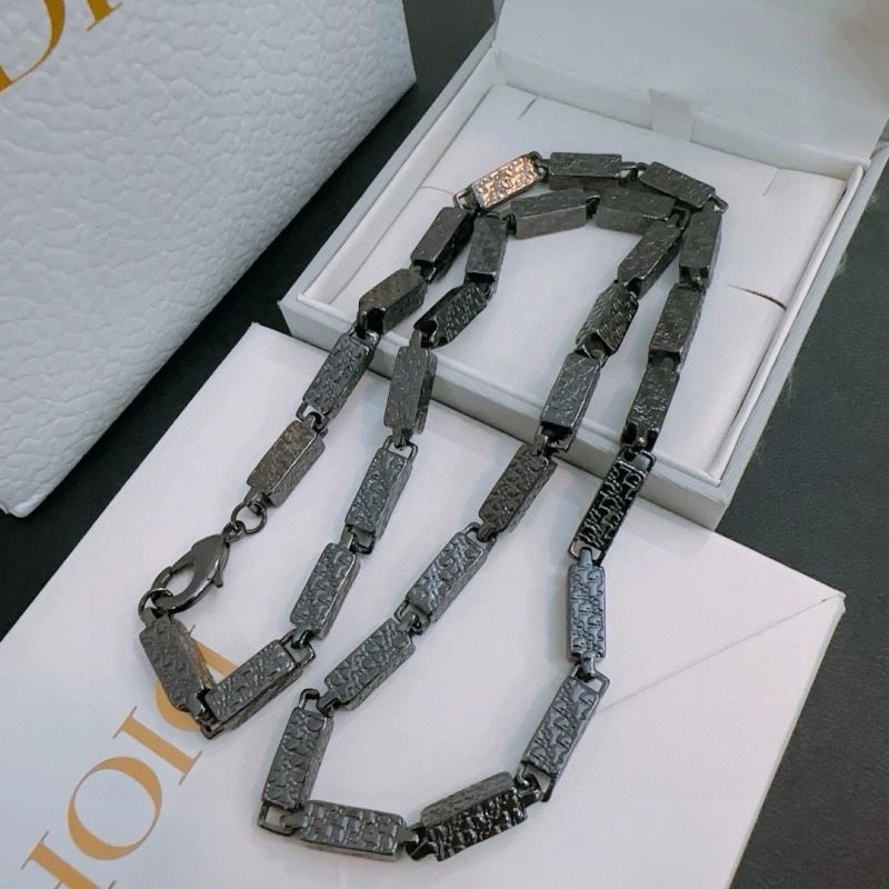 Seasonal Christian Dior Necklaces 233362