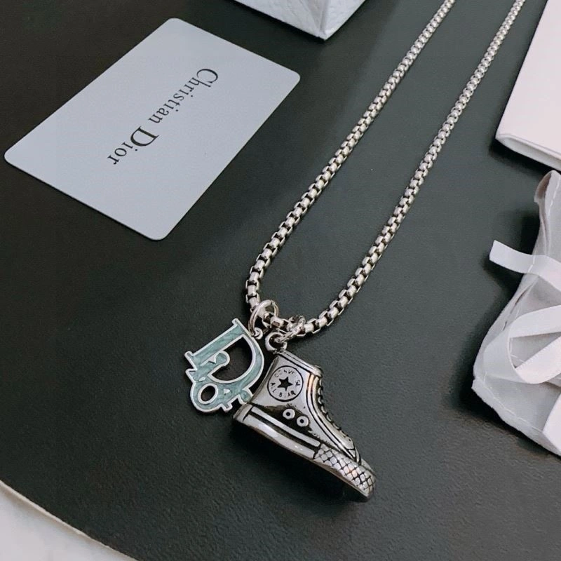 Supportive Christian Dior Necklaces 233313