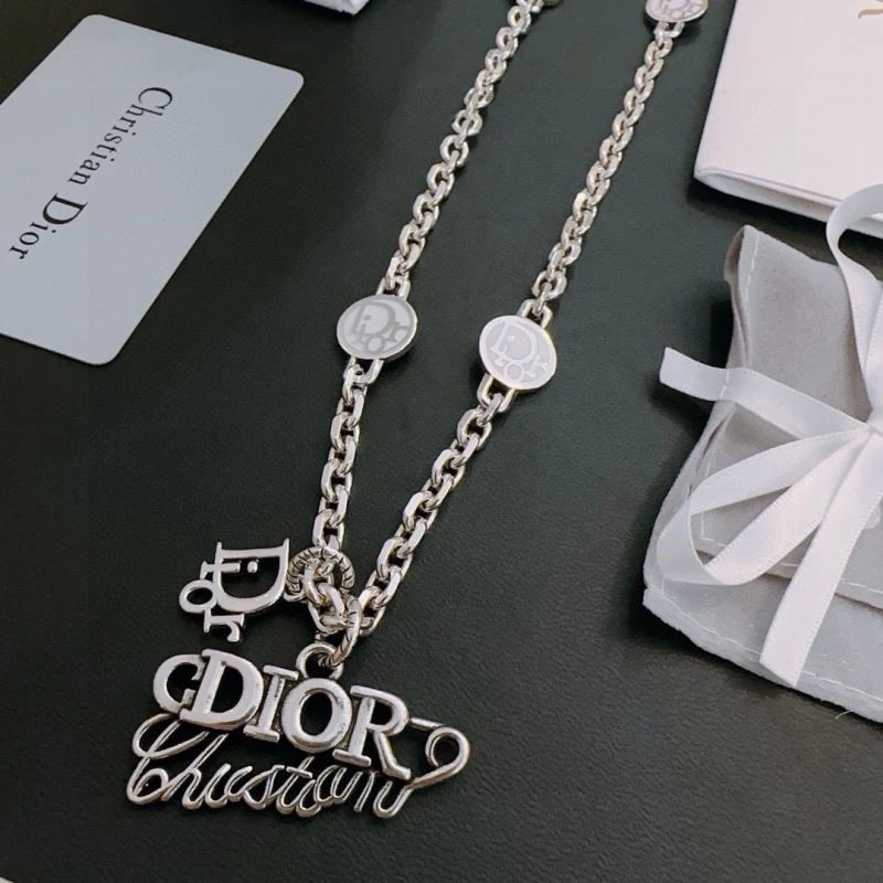 Efficient Christian Dior Necklaces 233306