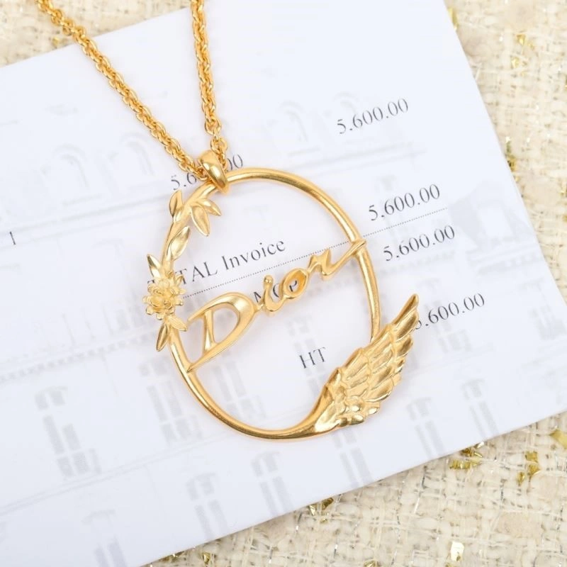 Supportive Christian Dior Necklaces 233390