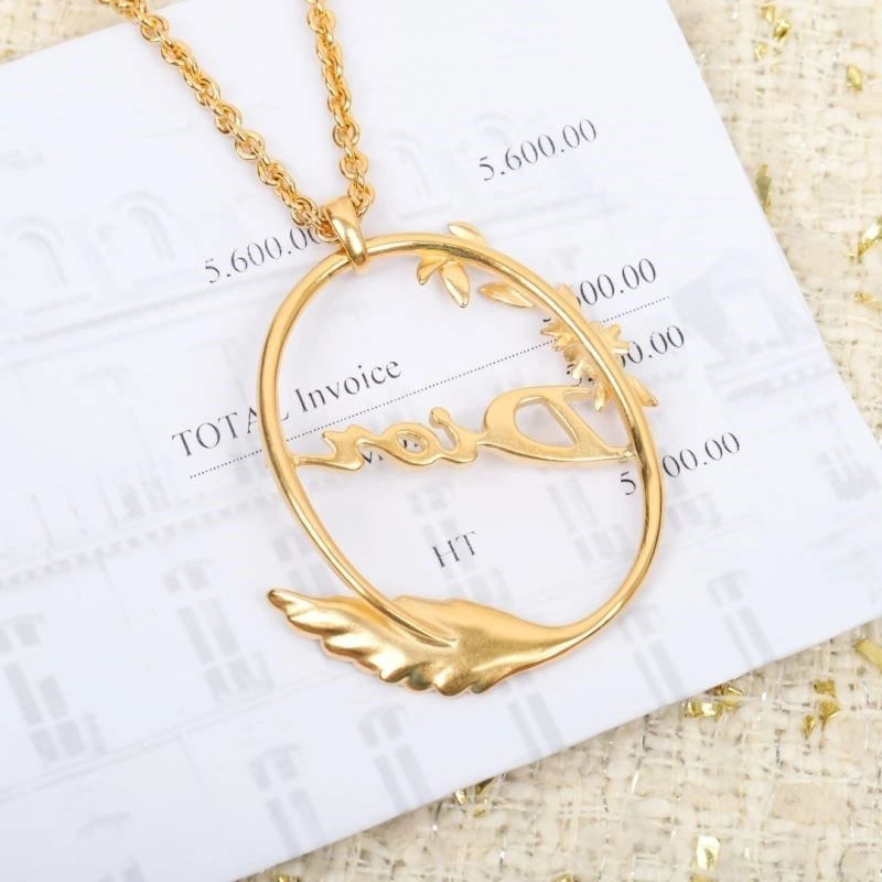 Supportive Christian Dior Necklaces 233390