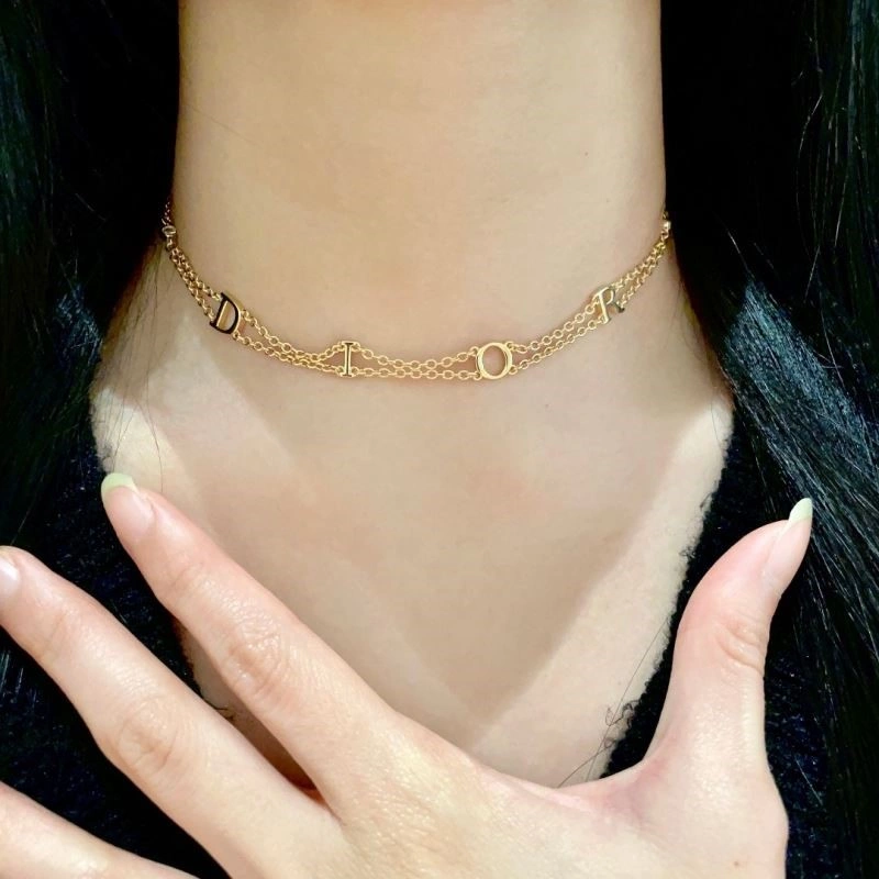 Functional Christian Dior Necklaces 233311