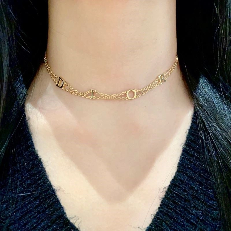 Functional Christian Dior Necklaces 233311