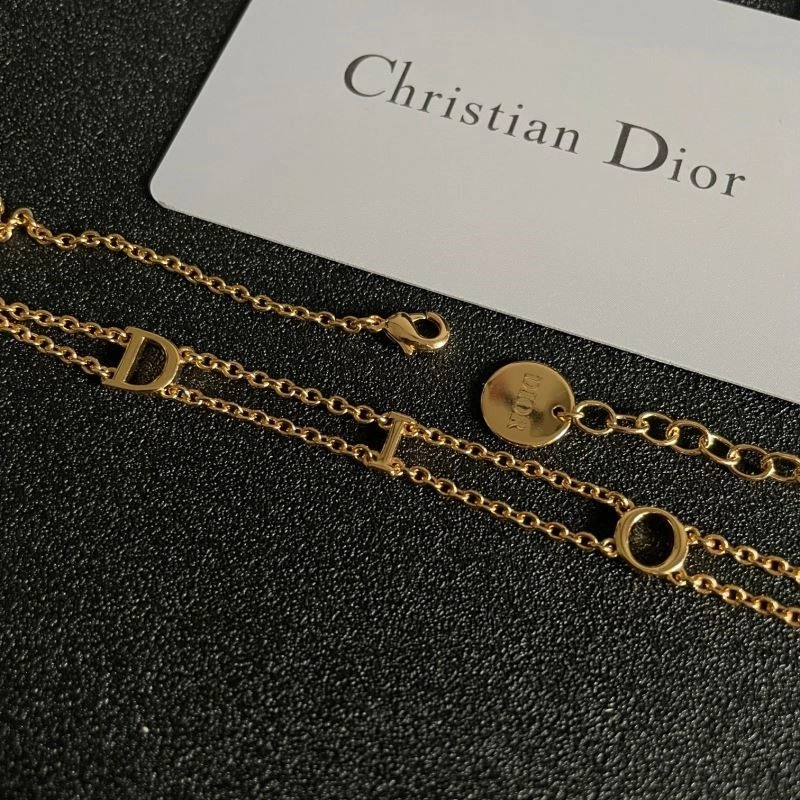 Functional Christian Dior Necklaces 233311