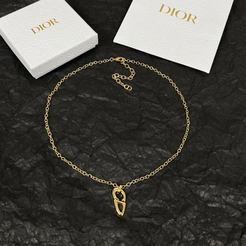 EyeCatching Christian Dior Necklaces 233077