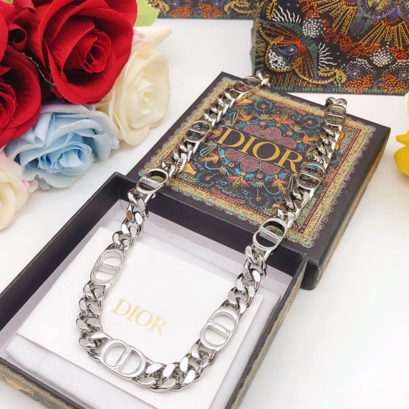 RelaxedFit Christian Dior Necklaces 233061
