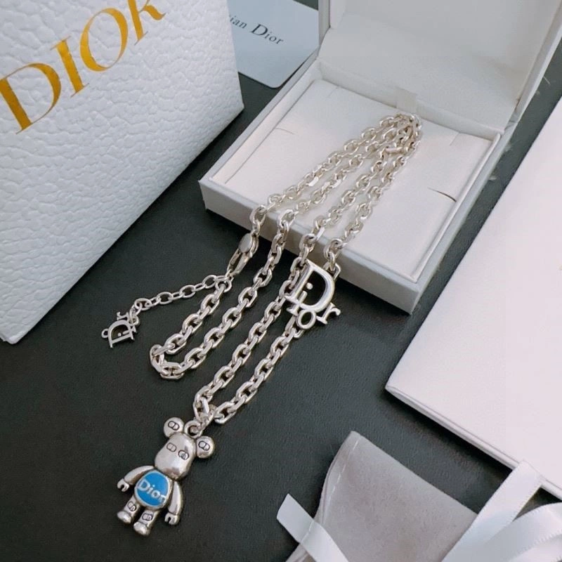 TravelReady Christian Dior Necklaces 233057