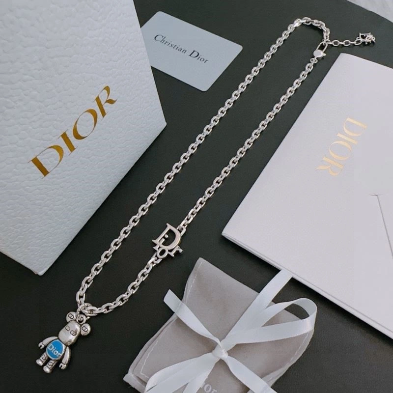 TravelReady Christian Dior Necklaces 233057