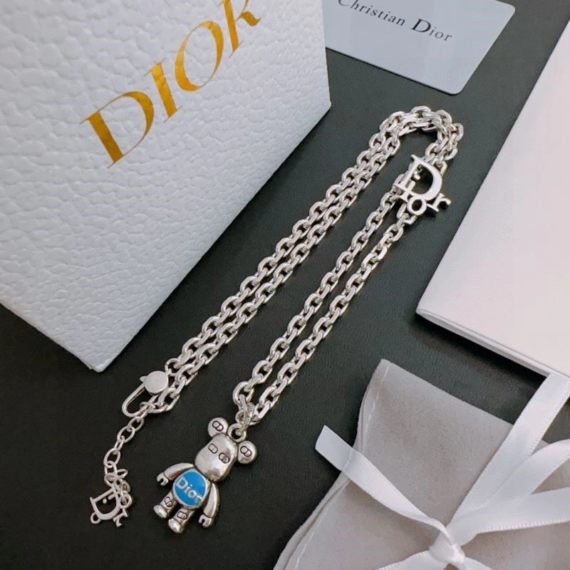 TravelReady Christian Dior Necklaces 233057