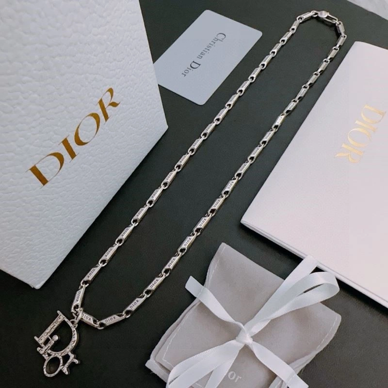 ComfortFit Christian Dior Necklaces 233118