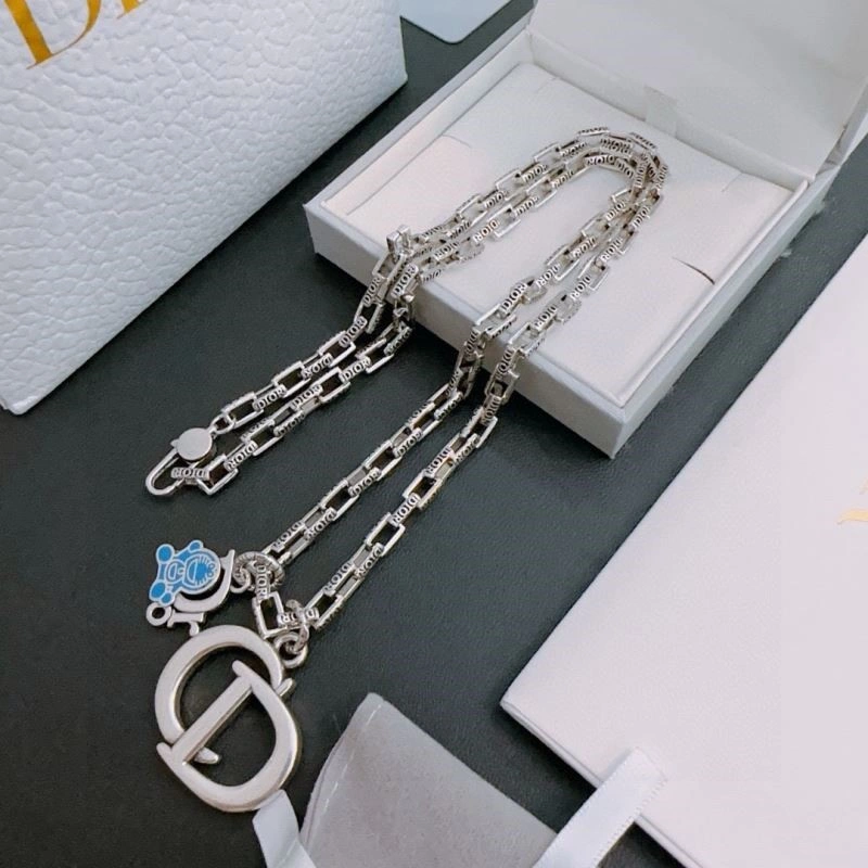 Christian Dior Necklaces Supportive 233059