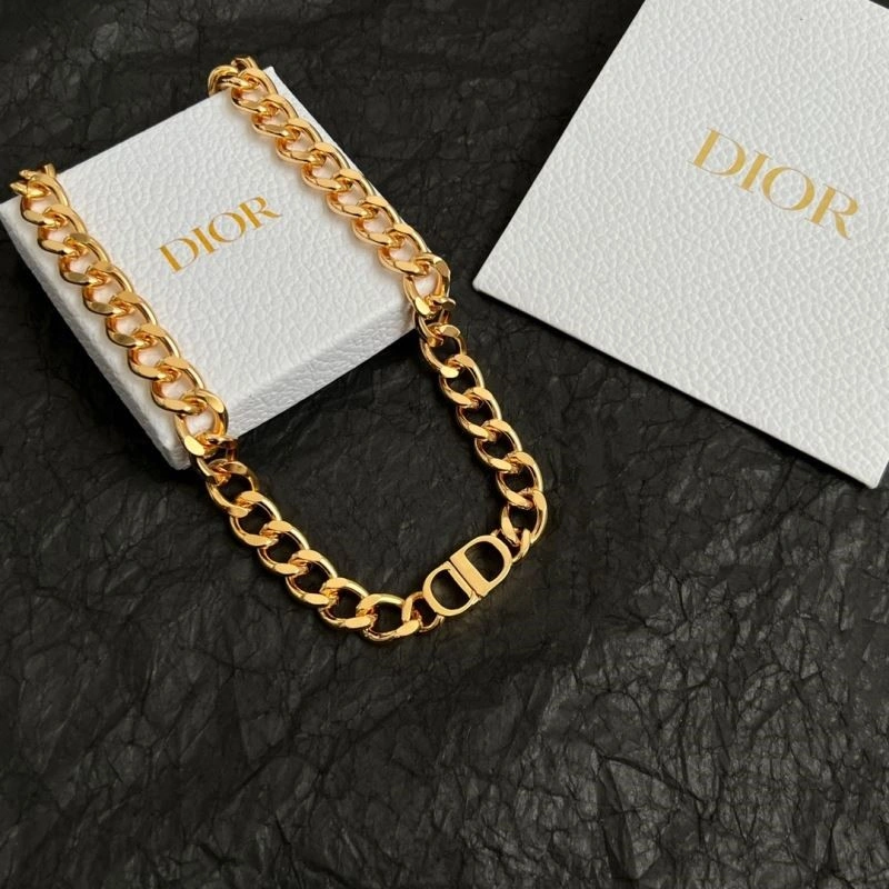Fashionable Christian Dior Necklaces 233046