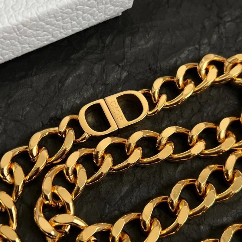 Fashionable Christian Dior Necklaces 233046