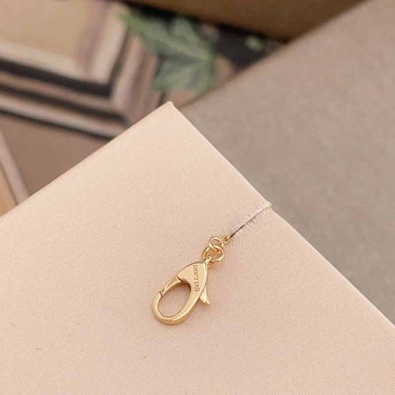 HighPerformance Christian Dior Necklaces 233042