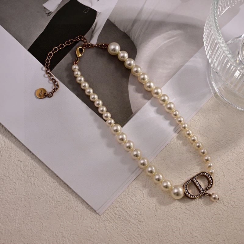 FashionForward Christian Dior Necklaces 233080