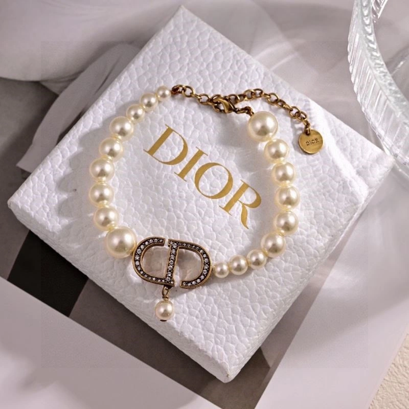 FashionForward Christian Dior Necklaces 233080