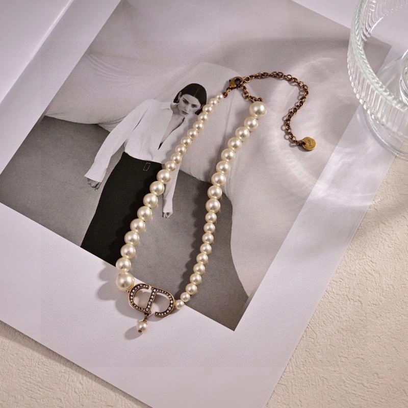 FashionForward Christian Dior Necklaces 233080