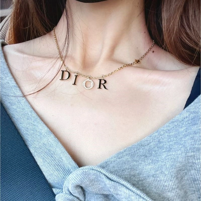 Efficient Christian Dior Necklaces 233041