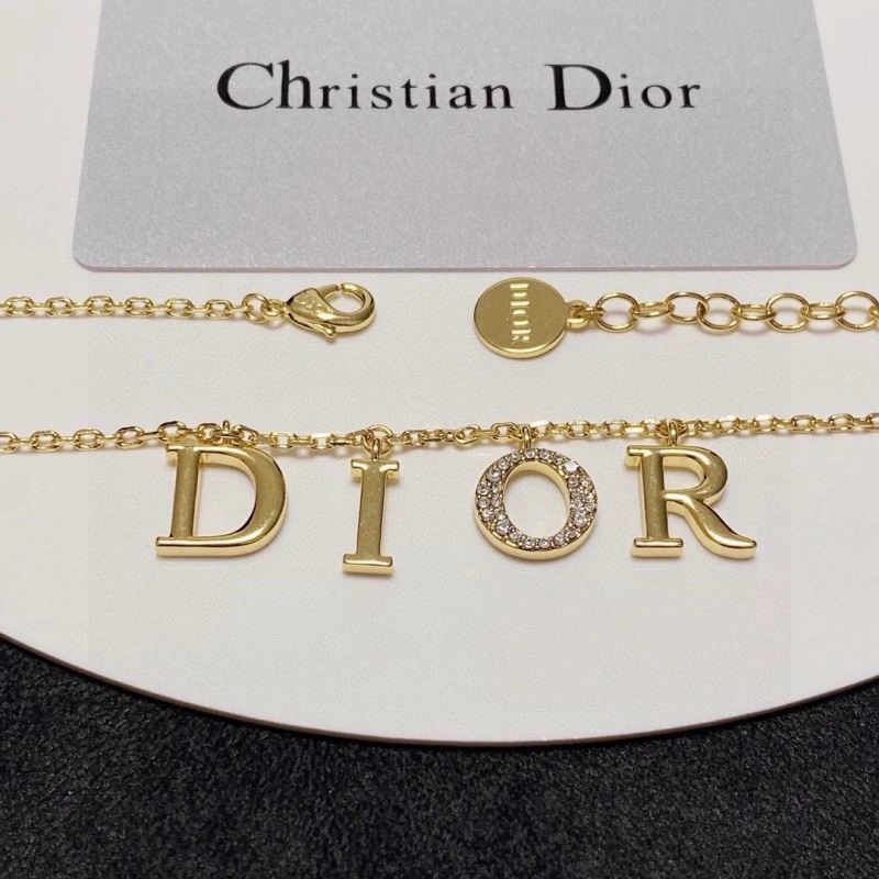Efficient Christian Dior Necklaces 233041