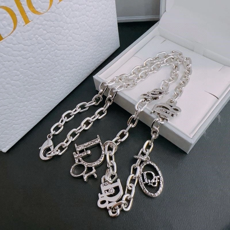 Christian Dior Necklaces ZeroBulk 233034