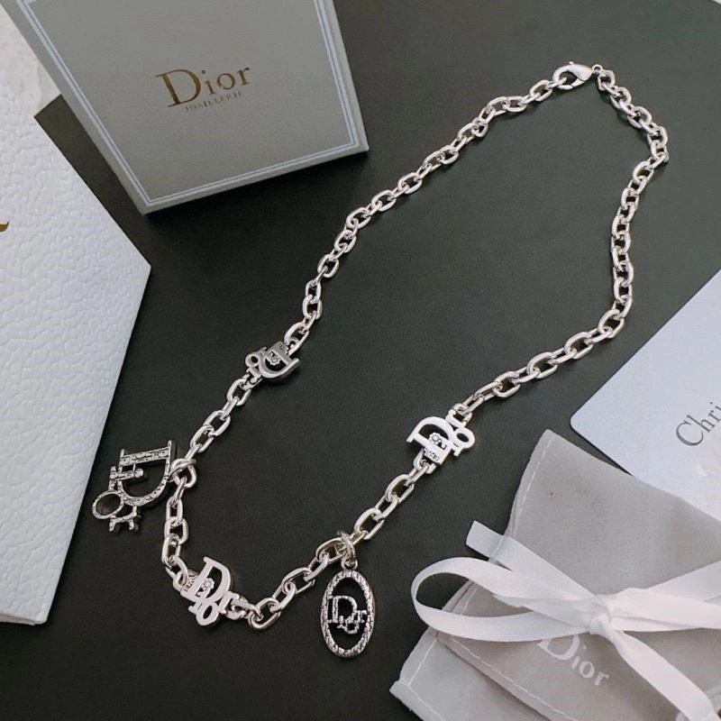 Christian Dior Necklaces ZeroBulk 233034