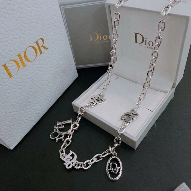 Christian Dior Necklaces ZeroBulk 233034