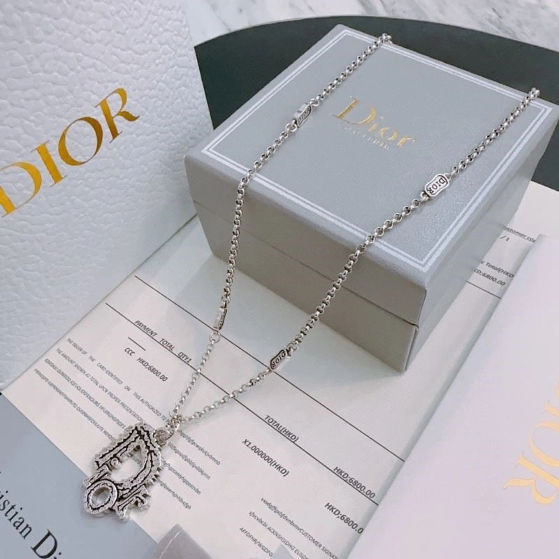 Classic Christian Dior Necklaces 233064