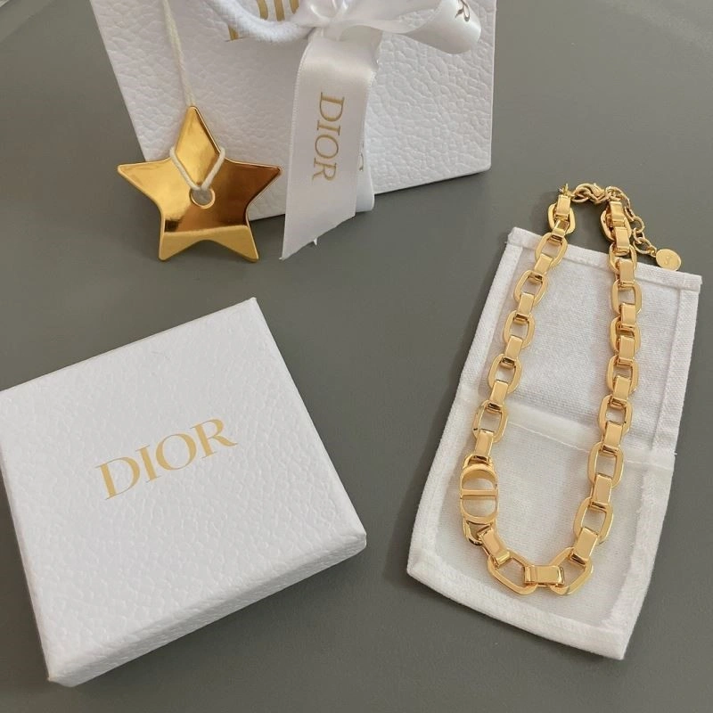 Christian Dior Necklaces Effortless 233021