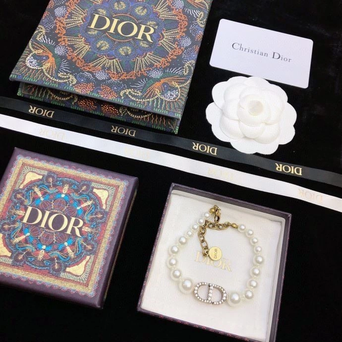 Christian Dior Necklaces Effortless 233011