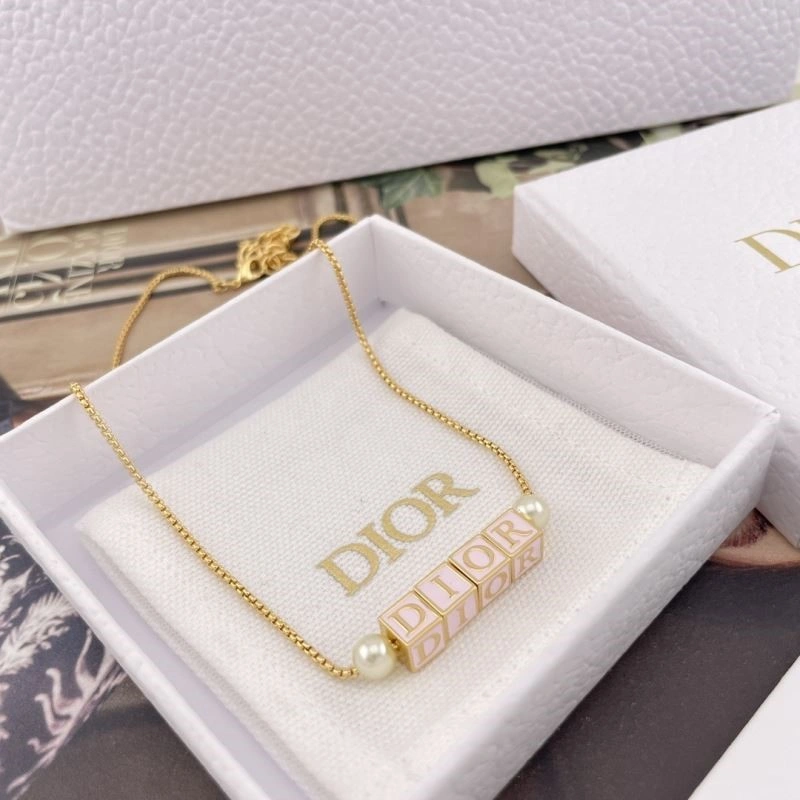 Popular Christian Dior Necklaces 233071