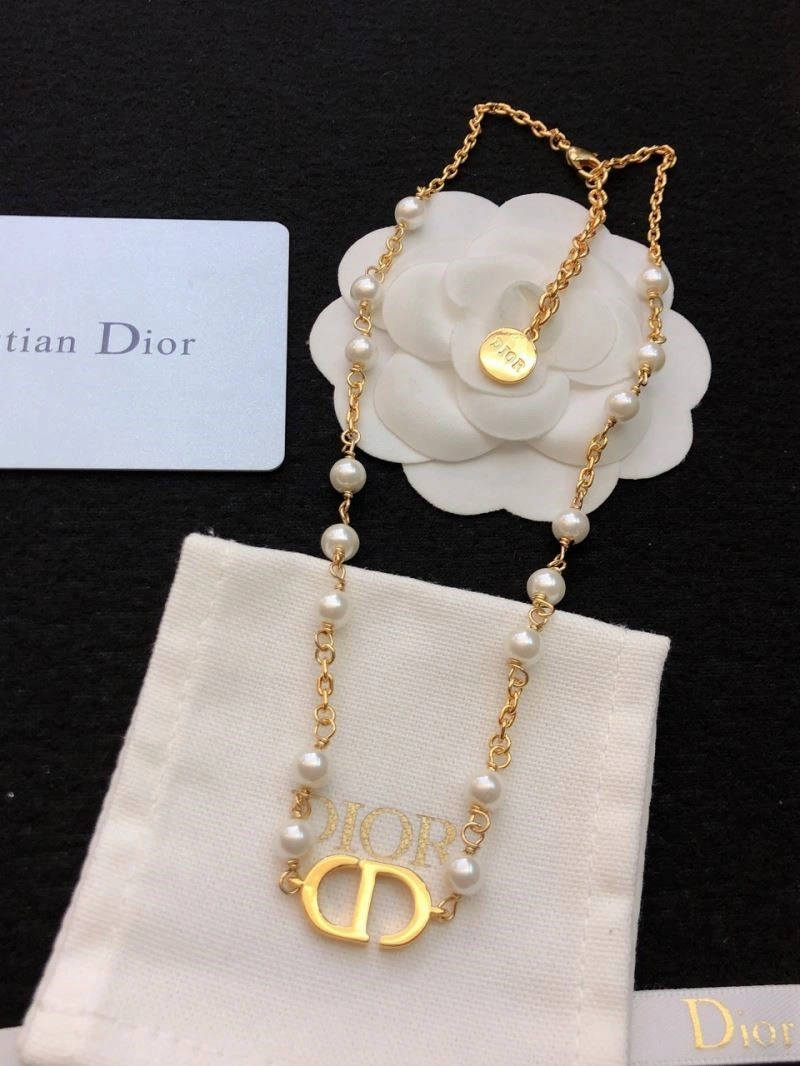 Elegant Christian Dior Necklaces 233008