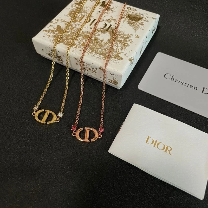 Elegant Christian Dior Necklaces 233005